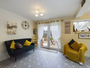 Dining Kitchen- click for photo gallery